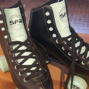 Barely used SFR roller skates!
